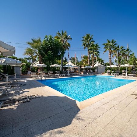 Hotel Villa Bisceglie Eksteriør billede