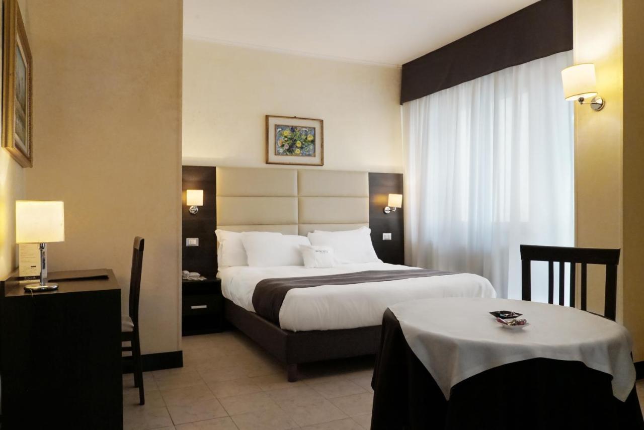 Hotel Villa Bisceglie Eksteriør billede