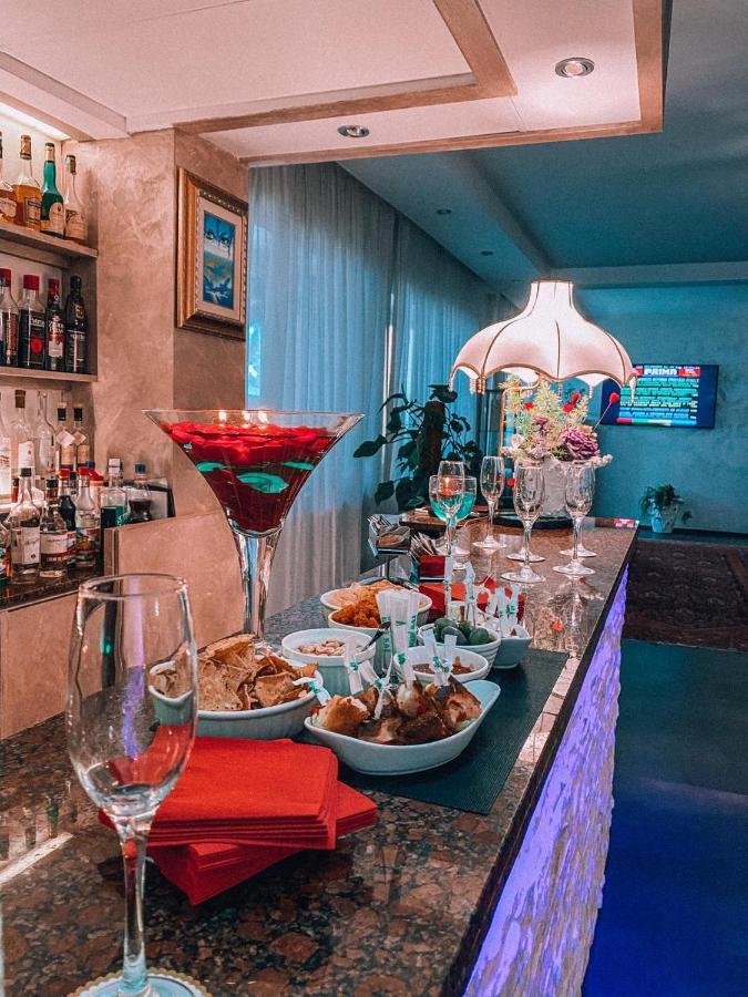 Hotel Villa Bisceglie Eksteriør billede